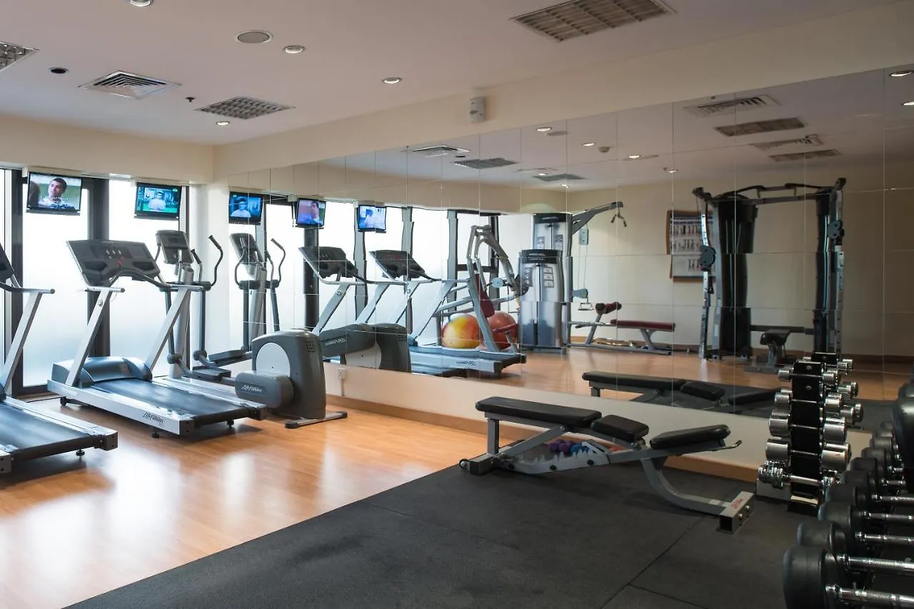 דובאי Majestic City Retreat Hotel