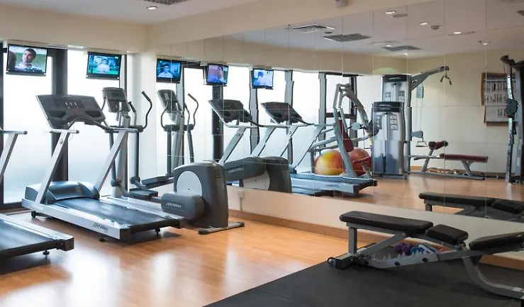 דובאי Majestic City Retreat Hotel